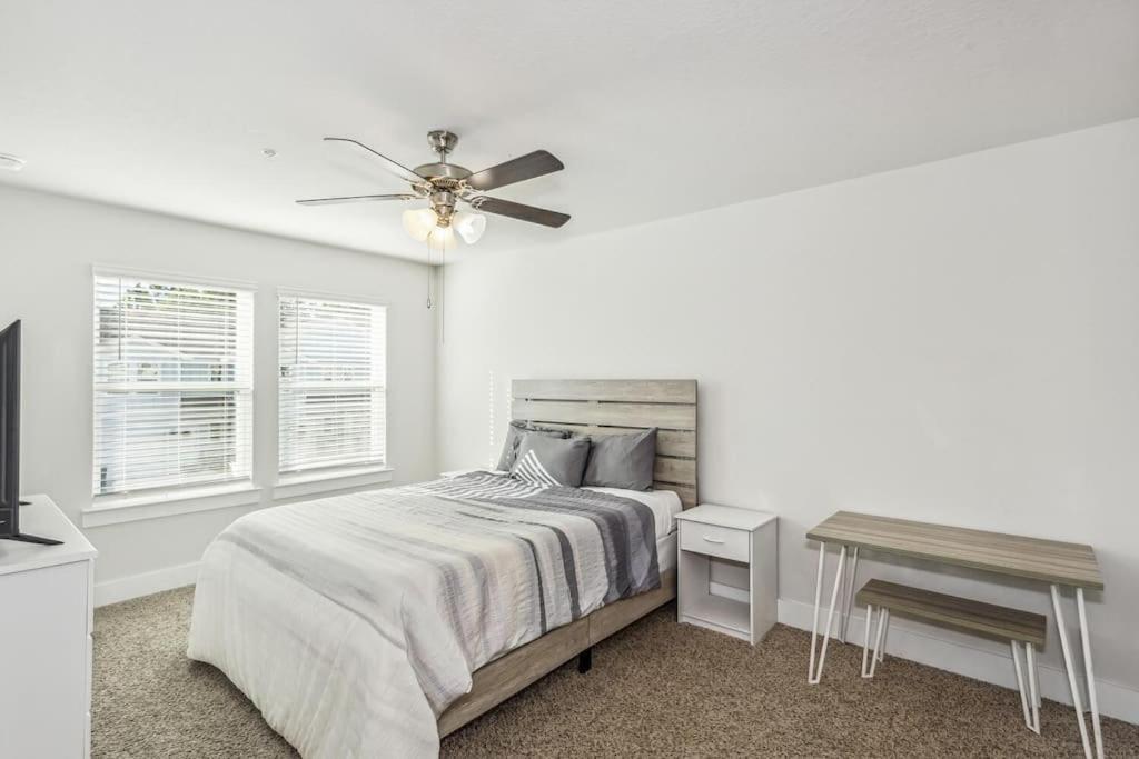 Luxury Townhome Near Downtown And Pensacola Beach Bagian luar foto