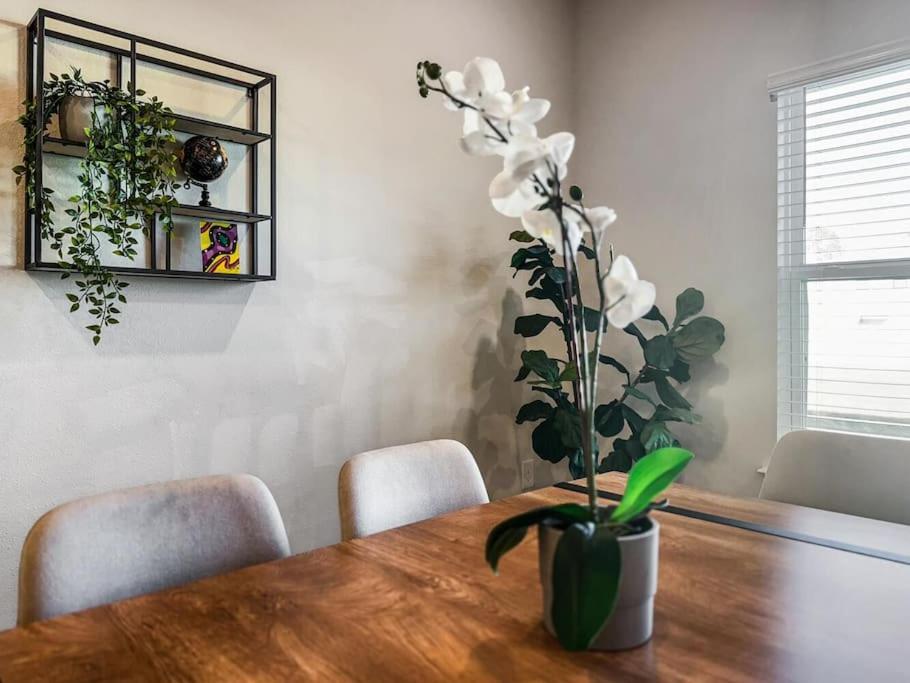 Luxury Townhome Near Downtown And Pensacola Beach Bagian luar foto