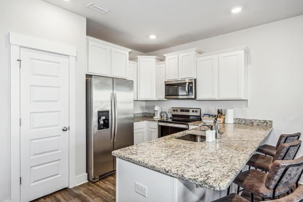 Luxury Townhome Near Downtown And Pensacola Beach Bagian luar foto